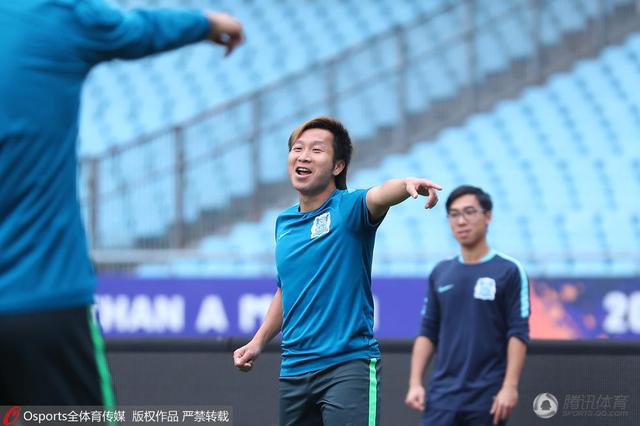 对本场比赛的前瞻：“我们将以非常积极的心态投入这场比赛，所有的迹象都表明这将会是一个非常特殊的夜晚。